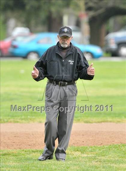 Thumbnail 2 in Christian Brothers vs. Sacramento (Land Park Easter Tournament) photogallery.