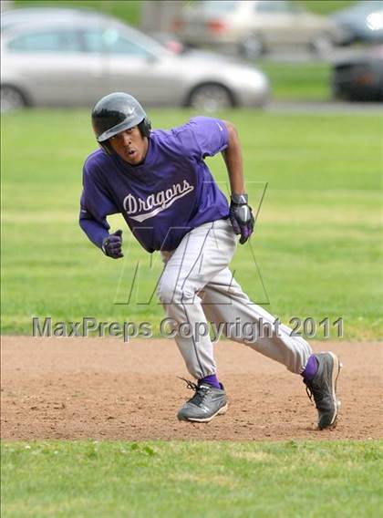 Thumbnail 3 in Christian Brothers vs. Sacramento (Land Park Easter Tournament) photogallery.