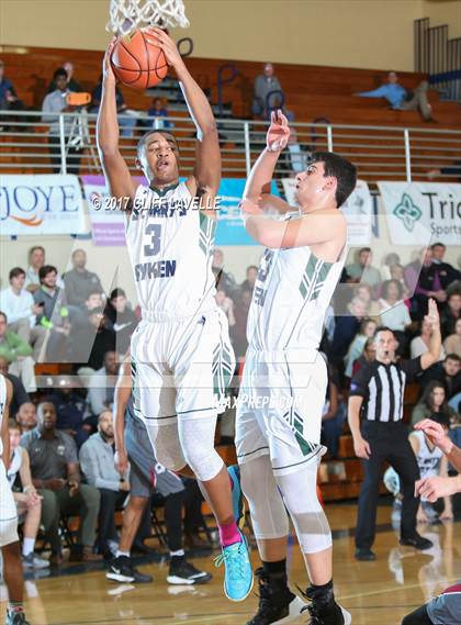 Thumbnail 1 in Porter-Gaud vs St. Mary's Ryken (Rotary Roundball Classic) photogallery.