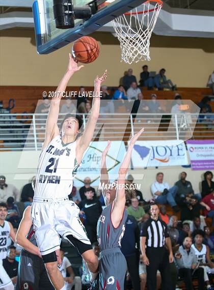 Thumbnail 1 in Porter-Gaud vs St. Mary's Ryken (Rotary Roundball Classic) photogallery.