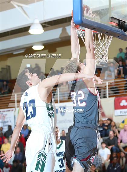 Thumbnail 2 in Porter-Gaud vs St. Mary's Ryken (Rotary Roundball Classic) photogallery.