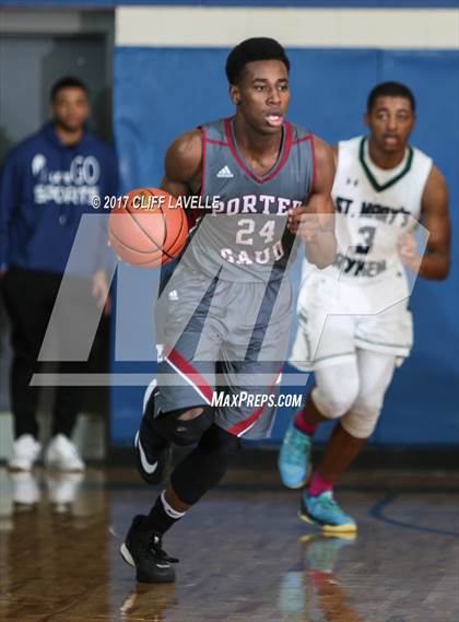Thumbnail 3 in Porter-Gaud vs St. Mary's Ryken (Rotary Roundball Classic) photogallery.