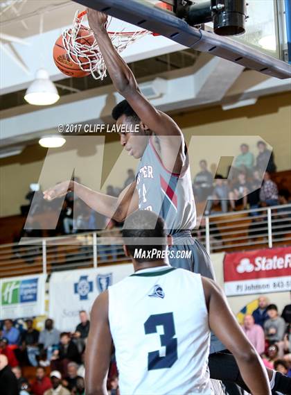 Thumbnail 2 in Porter-Gaud vs St. Mary's Ryken (Rotary Roundball Classic) photogallery.