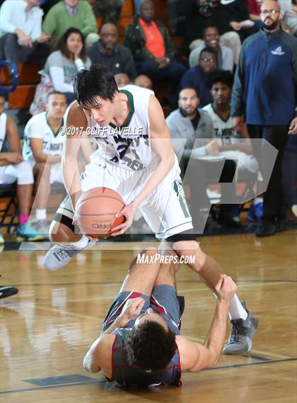 Thumbnail 1 in Porter-Gaud vs St. Mary's Ryken (Rotary Roundball Classic) photogallery.