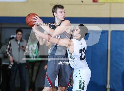 Thumbnail 2 in Porter-Gaud vs St. Mary's Ryken (Rotary Roundball Classic) photogallery.
