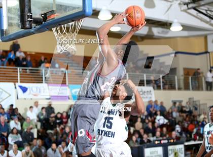 Thumbnail 3 in Porter-Gaud vs St. Mary's Ryken (Rotary Roundball Classic) photogallery.