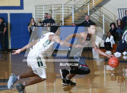 Thumbnail 3 in Porter-Gaud vs St. Mary's Ryken (Rotary Roundball Classic) photogallery.