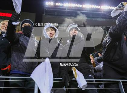 Thumbnail 2 in Central Catholic vs. Bishop Watterson (OHSAA Division 3 Final) photogallery.