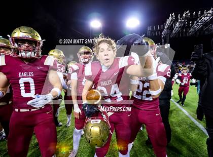 Thumbnail 1 in Central Catholic vs. Bishop Watterson (OHSAA Division 3 Final) photogallery.