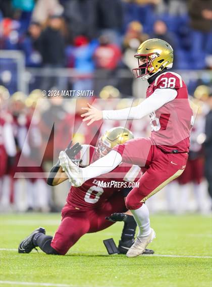 Thumbnail 1 in Central Catholic vs. Bishop Watterson (OHSAA Division 3 Final) photogallery.