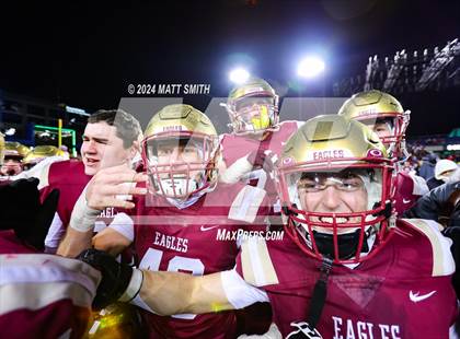 Thumbnail 3 in Central Catholic vs. Bishop Watterson (OHSAA Division 3 Final) photogallery.