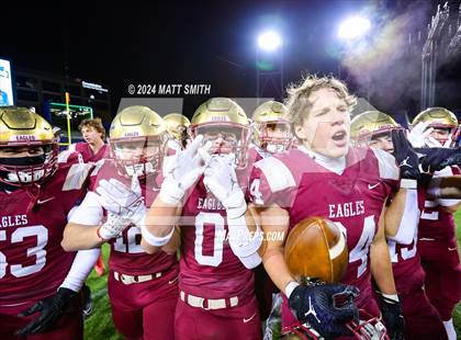 Thumbnail 2 in Central Catholic vs. Bishop Watterson (OHSAA Division 3 Final) photogallery.