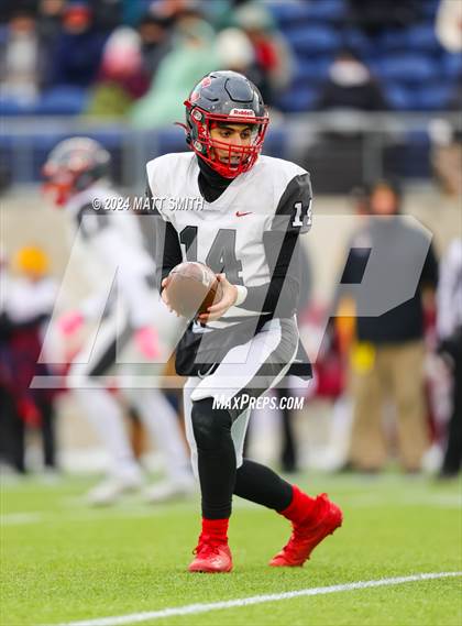 Thumbnail 1 in Central Catholic vs. Bishop Watterson (OHSAA Division 3 Final) photogallery.