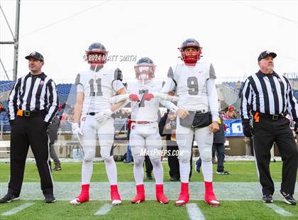 Thumbnail 1 in Central Catholic vs. Bishop Watterson (OHSAA Division 3 Final) photogallery.