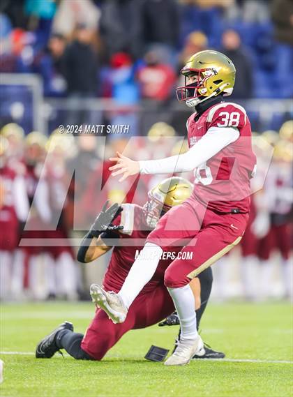 Thumbnail 2 in Central Catholic vs. Bishop Watterson (OHSAA Division 3 Final) photogallery.