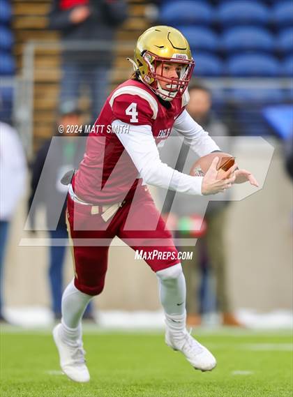Thumbnail 2 in Central Catholic vs. Bishop Watterson (OHSAA Division 3 Final) photogallery.