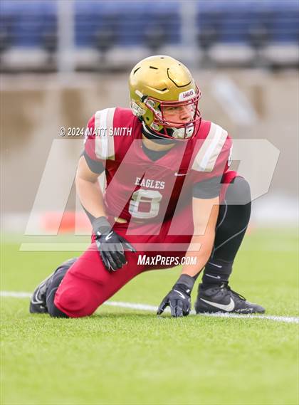 Thumbnail 2 in Central Catholic vs. Bishop Watterson (OHSAA Division 3 Final) photogallery.