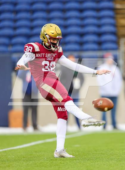 Thumbnail 3 in Central Catholic vs. Bishop Watterson (OHSAA Division 3 Final) photogallery.