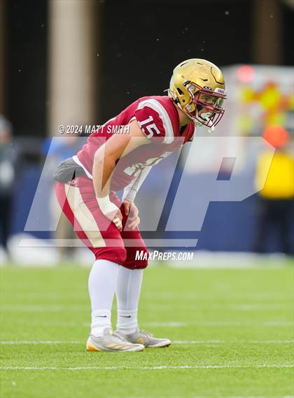 Thumbnail 2 in Central Catholic vs. Bishop Watterson (OHSAA Division 3 Final) photogallery.