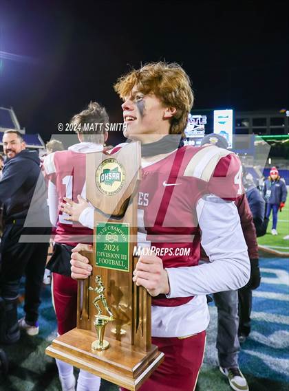 Thumbnail 2 in Central Catholic vs. Bishop Watterson (OHSAA Division 3 Final) photogallery.