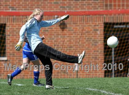 Thumbnail 3 in Woodstock vs Harlem photogallery.
