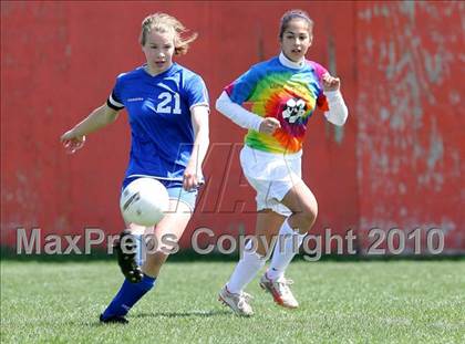 Thumbnail 3 in Woodstock vs Harlem photogallery.