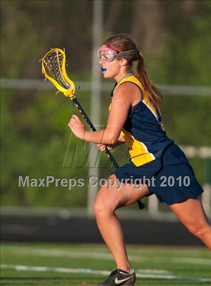 Thumbnail 1 in Mahtomedi vs Mounds View (Section 4 Playoffs) photogallery.