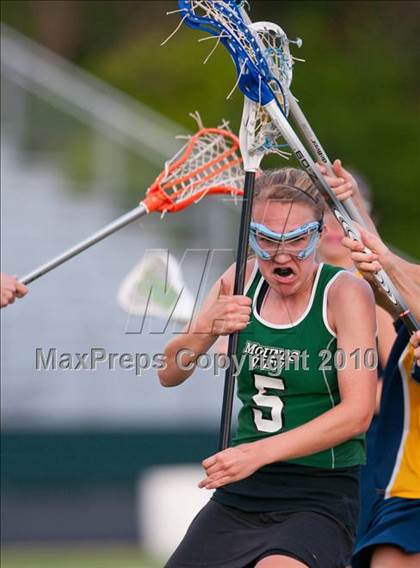 Thumbnail 2 in Mahtomedi vs Mounds View (Section 4 Playoffs) photogallery.