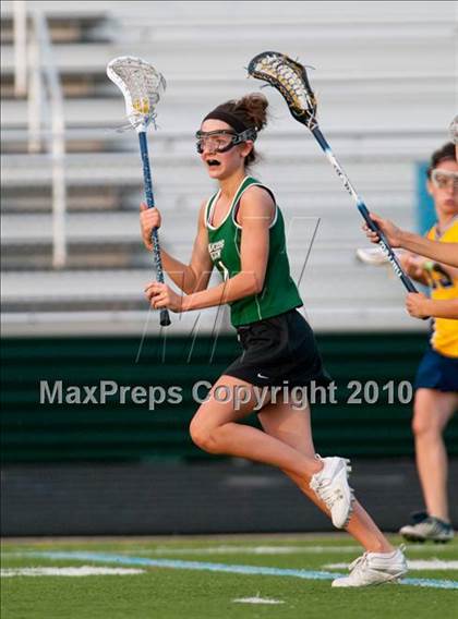 Thumbnail 3 in Mahtomedi vs Mounds View (Section 4 Playoffs) photogallery.