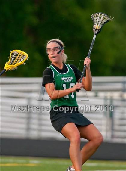 Thumbnail 2 in Mahtomedi vs Mounds View (Section 4 Playoffs) photogallery.