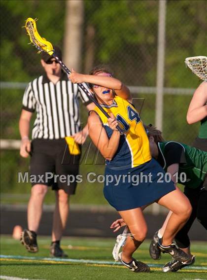 Thumbnail 2 in Mahtomedi vs Mounds View (Section 4 Playoffs) photogallery.
