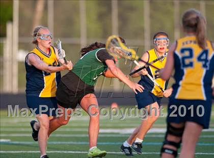 Thumbnail 3 in Mahtomedi vs Mounds View (Section 4 Playoffs) photogallery.