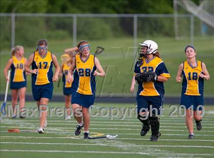 Thumbnail 1 in Mahtomedi vs Mounds View (Section 4 Playoffs) photogallery.
