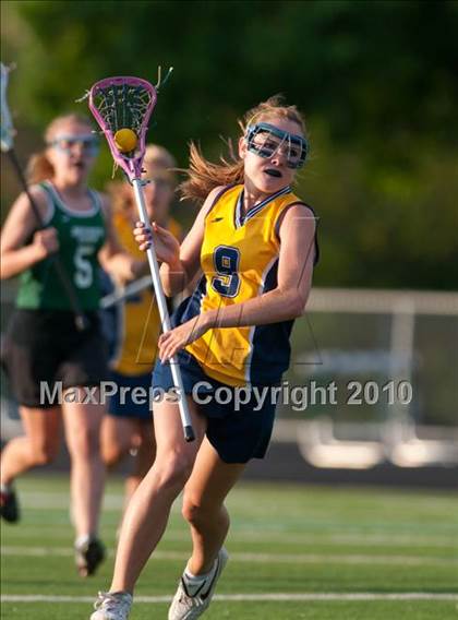 Thumbnail 1 in Mahtomedi vs Mounds View (Section 4 Playoffs) photogallery.
