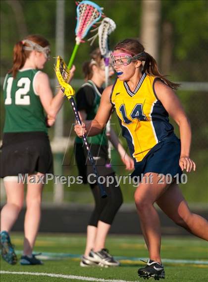 Thumbnail 3 in Mahtomedi vs Mounds View (Section 4 Playoffs) photogallery.