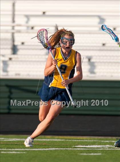 Thumbnail 1 in Mahtomedi vs Mounds View (Section 4 Playoffs) photogallery.