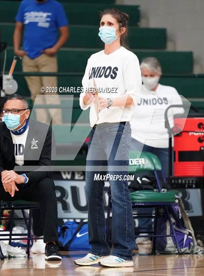 Thumbnail 2 in Richards School for Young Women Leaders vs. Magnolia West (UIL 5A Area Playoff) photogallery.