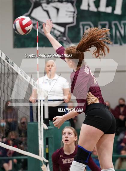 Thumbnail 2 in Richards School for Young Women Leaders vs. Magnolia West (UIL 5A Area Playoff) photogallery.