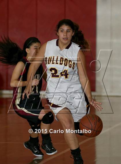 Thumbnail 3 in Arcadia vs. West Covina photogallery.