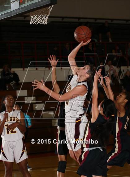 Thumbnail 2 in Arcadia vs. West Covina photogallery.