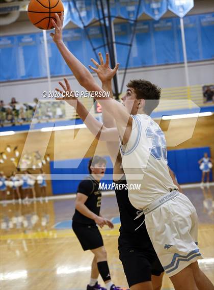 Thumbnail 3 in Sky View vs Snow Canyon (UHSAA 4A Second Round) photogallery.