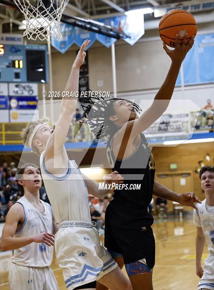 Thumbnail 3 in Sky View vs Snow Canyon (UHSAA 4A Second Round) photogallery.