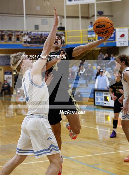 Thumbnail 1 in Sky View vs Snow Canyon (UHSAA 4A Second Round) photogallery.