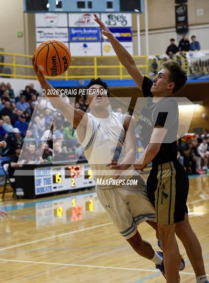 Thumbnail 1 in Sky View vs Snow Canyon (UHSAA 4A Second Round) photogallery.