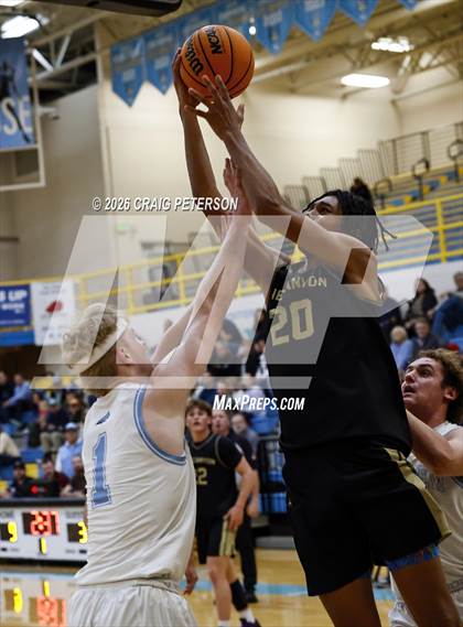 Thumbnail 1 in Sky View vs Snow Canyon (UHSAA 4A Second Round) photogallery.