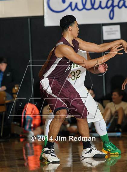 Thumbnail 2 in Suncoast vs. First Baptist Academy (City of Palms Classic) photogallery.