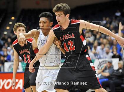 Thumbnail 3 in La Jolla Country Day vs La Jolla (CIF SDS D2 Final) photogallery.