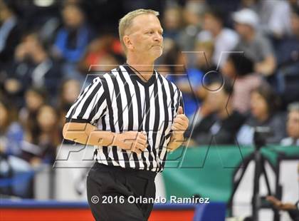 Thumbnail 2 in La Jolla Country Day vs La Jolla (CIF SDS D2 Final) photogallery.