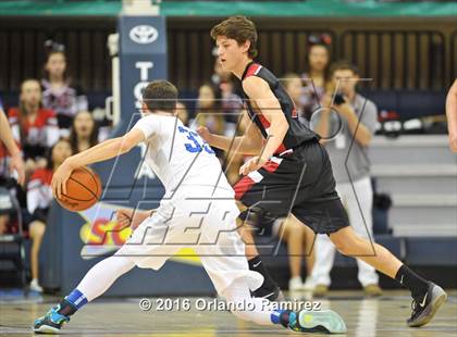 Thumbnail 2 in La Jolla Country Day vs La Jolla (CIF SDS D2 Final) photogallery.