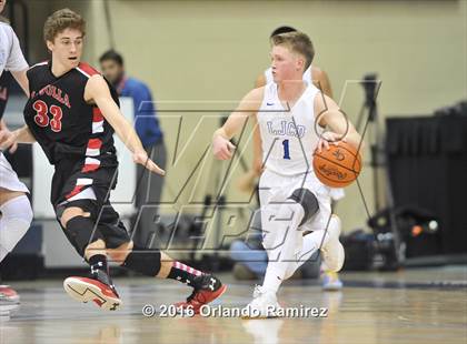 Thumbnail 3 in La Jolla Country Day vs La Jolla (CIF SDS D2 Final) photogallery.
